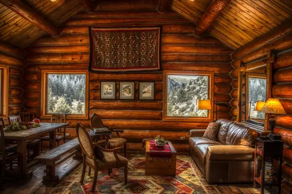 Living the Cabin Life: Tips for Buying and Renting Cabins in the Smoky Mountains,Ken Herod