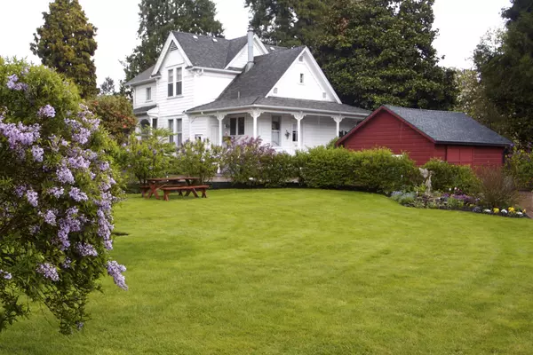 feature image of  From Farmhouse to Fabulous: The Charm and Challenges of Rural Real Estate in Dayton, Ohio