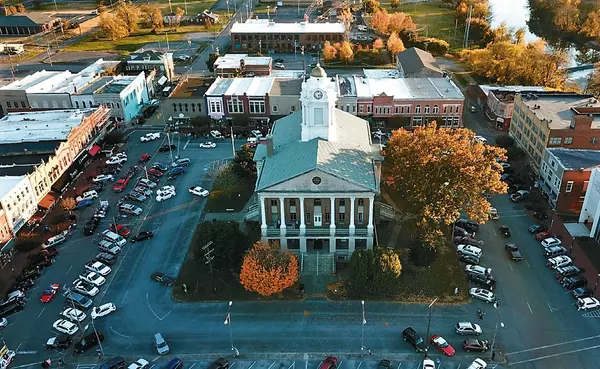 feature image of Real Estate Growth in Shelbyville, TN