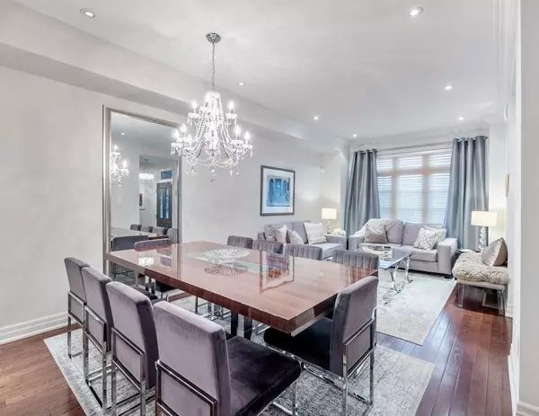 feature image of LUXURIOUS LIVING 2675A BATHURST ST, TORONTO: A Rare Gem in Bedford Park-Nortown