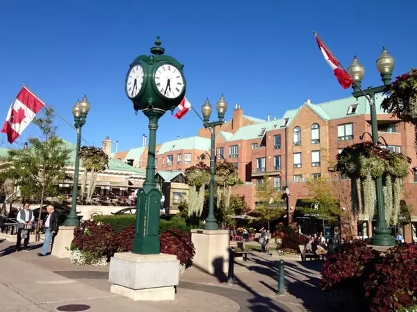 Why Move and Buy Real Estate in Oakville,Ana Bastas