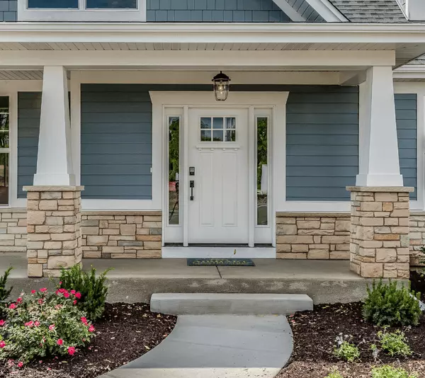 How to Improve Curb Appeal,Lindsay Merrell