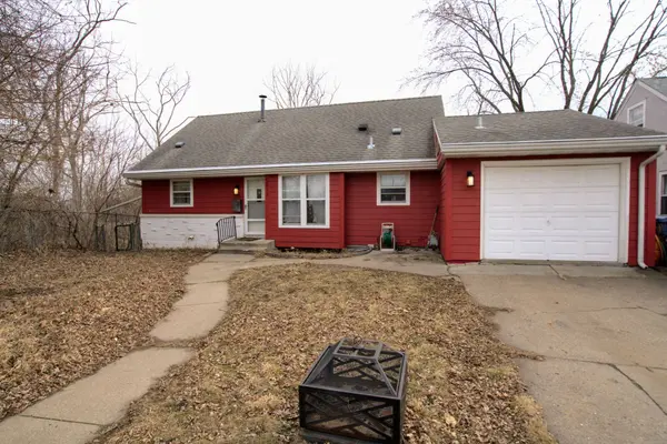 4BR/3BA Fixer Upper in Minneapolis,Chuck Carstensen