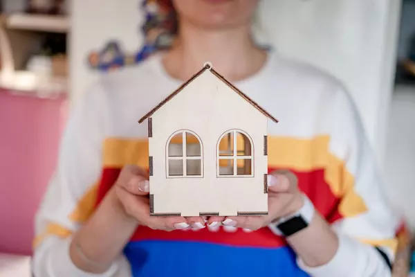 YOUR STARTER KIT TO HOME BUYING: 10 TIPS AND INSIGHTS FOR FIRST-TIME BUYERS
