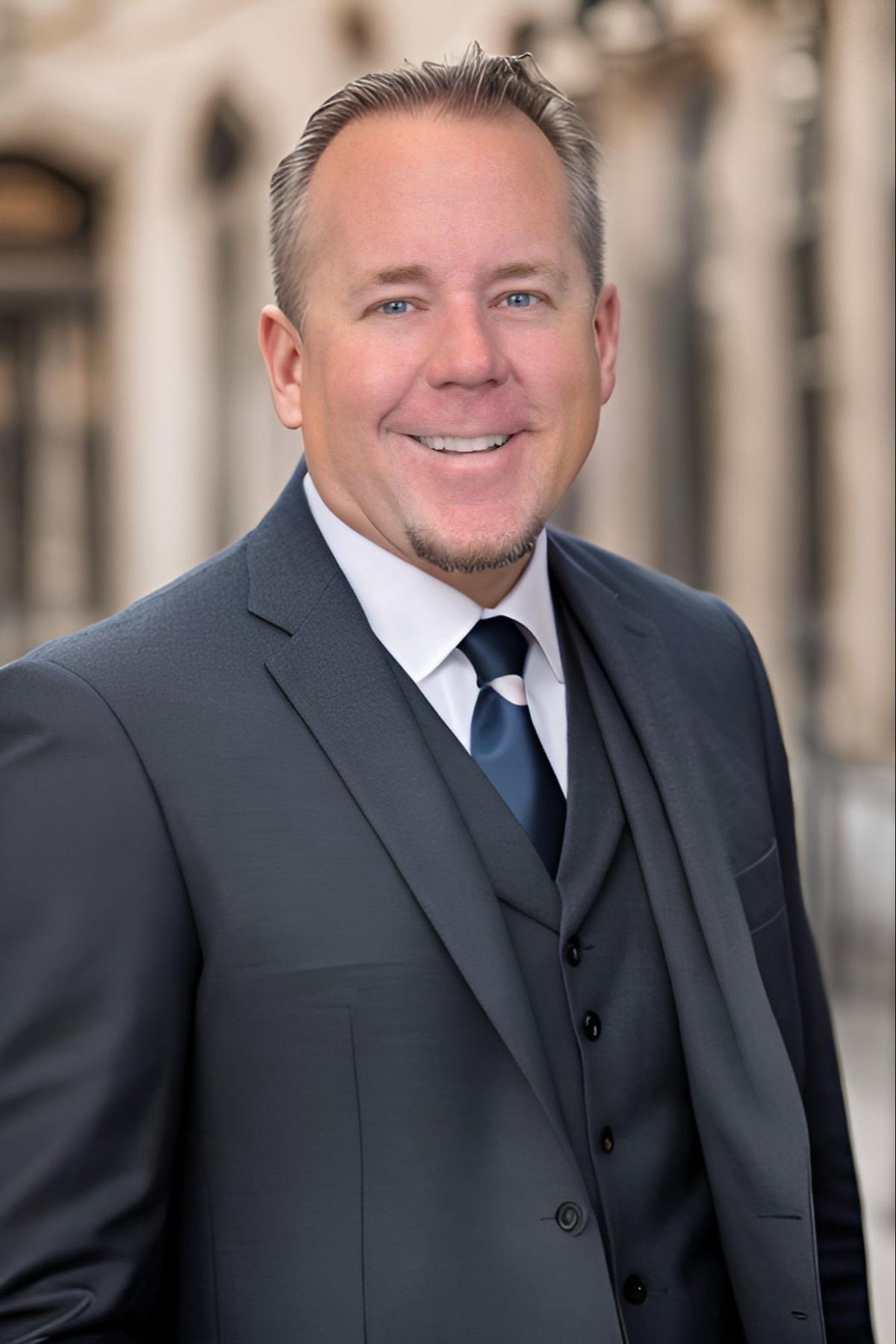 Robert Passafiume, ΓEA⅃ Broker