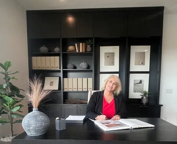 The Top 5 Reasons You Need a Real Estate Agent when Buying a Home,KCM Crew