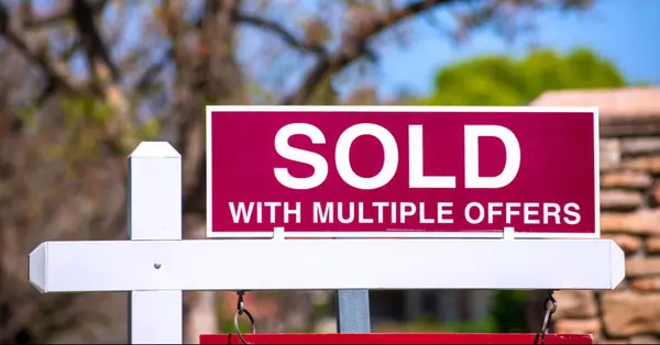 Winning the Bidding War: Navigating Multiple Offers like a Pro in a Competitive Real Estate Market