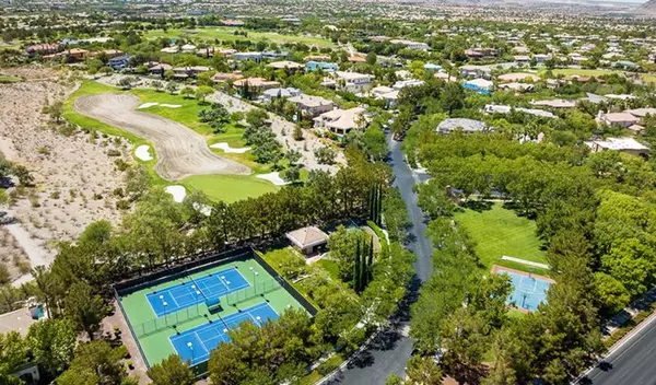 Tournament Hills Luxury Homes