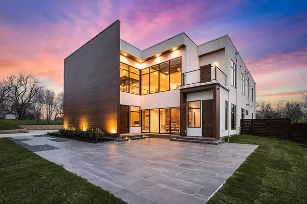 Luxury Living at its Finest: A Tour of 170 Sweet Street, Southlake