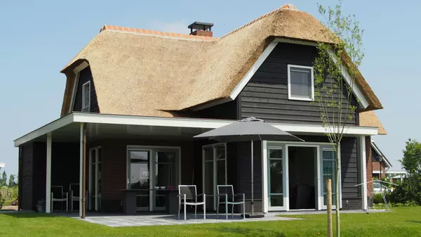 Selling A House Without A REALTOR: Should You Do It?,Chimpre Real Estate Group