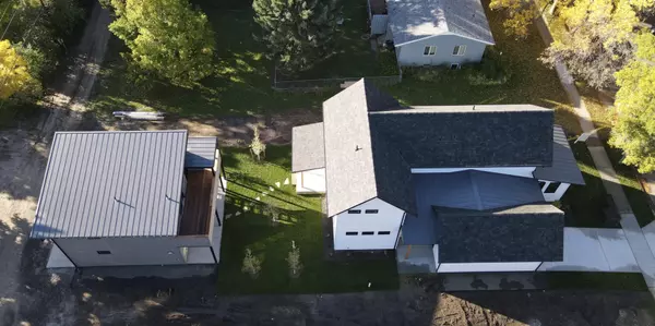 feature image of Luxury Living in Bozeman: A Stunning Home and Detached Apartment