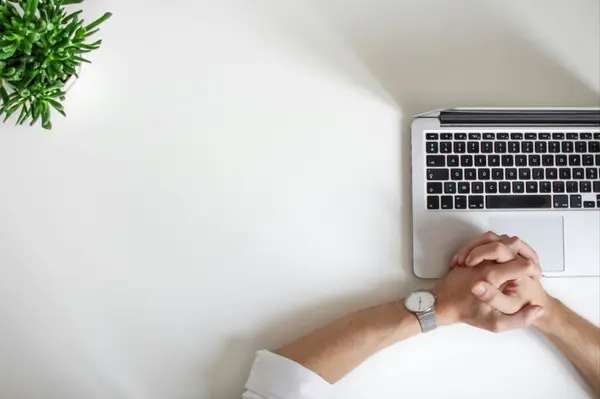 Thinking of Selling? You Want an Agent with These Skills,Bernice Devries
