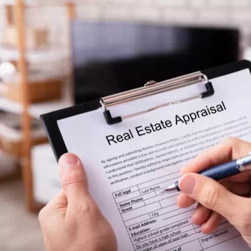 Seller's Market Sizzle: Can an Appraisal Gap Help You Snag Your Dream Home?,Lissette Bolano