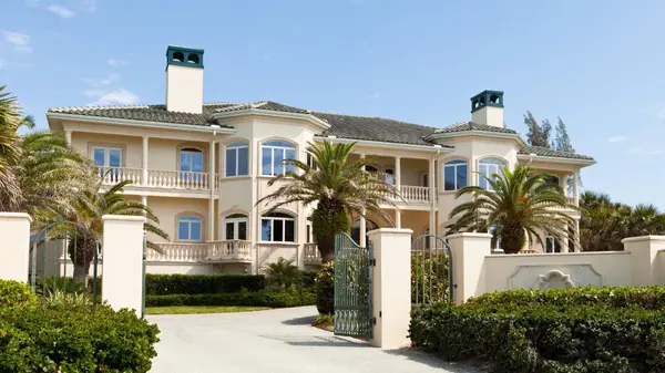 Buying a Historic Home in Boca Raton and Delray Beach : Considerations and Preservation Tips from Realtors,Alex Mendel