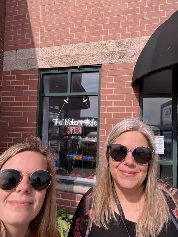 Young's Yums: The Makers Cafe & Markets,Sara Latta-Young