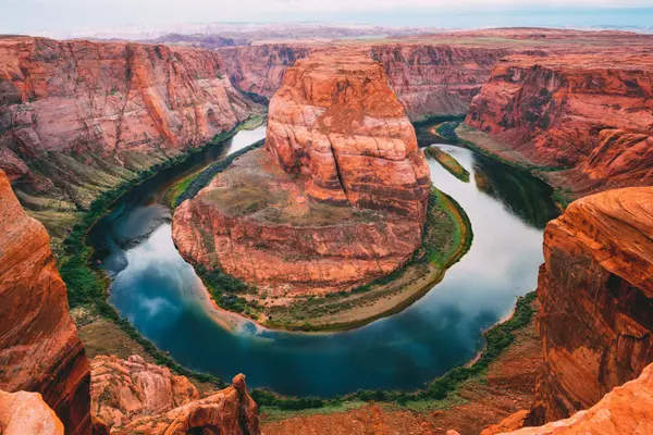 feature image of Exploring Arizona: Top Summer Destinations