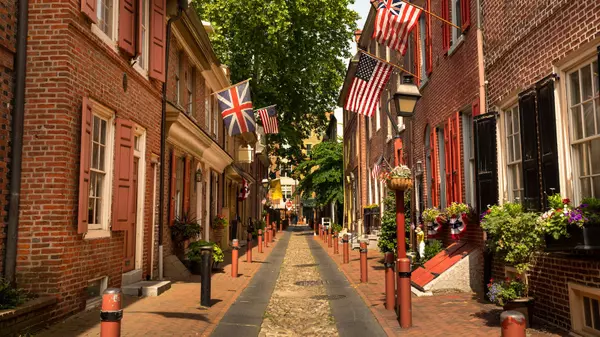 From Cheesesteaks to History - Explore the Top 10 Reasons to Choose Philadelphia, Pennsylvania