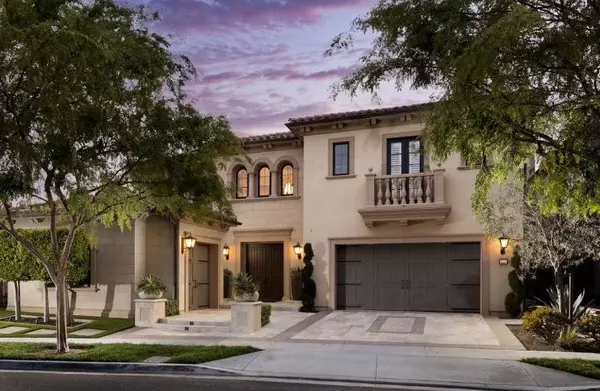 《如果尔湾房子分段位，这就是王者的样子！》（Modern Elegance in Irvine: A Closer Look at 115 Misty Sky. Double Staircases and Entertainment Room）,Sam Mu