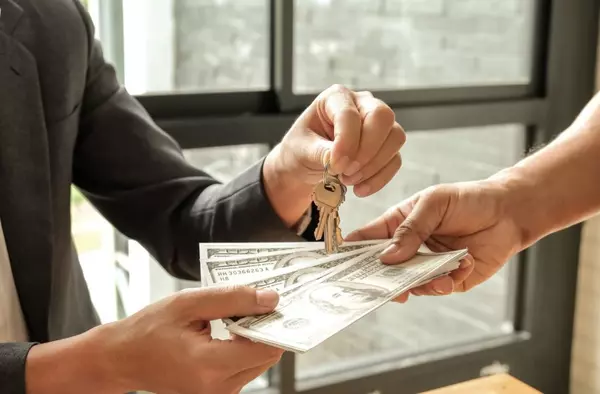 Is Cash King for Making the Winning Offer?,Craig Franek