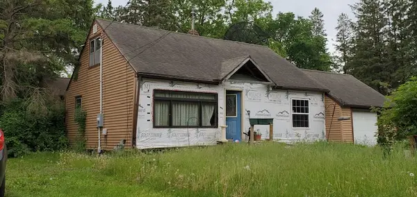 3BR/2BA Fixer Upper in Mora,Chuck Carstensen
