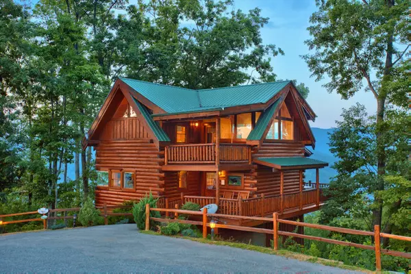 Photo2 of Log House