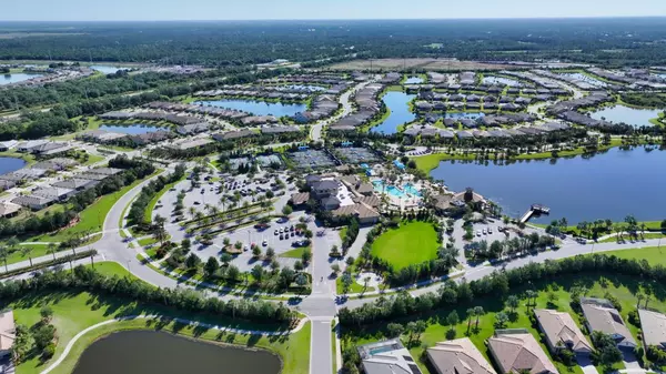 Happily Ever After: John and Mary's New Life in Lakewood Ranch,Adam Miller