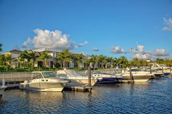 Discover the Best All-Age Single-Family Communities in Boca Raton for 2024 – You Won’t Believe #3!
