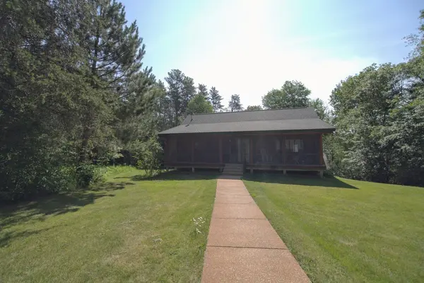 3BR/3BA Log Home in Backus on 20 Wooded Acres,Chuck Carstensen