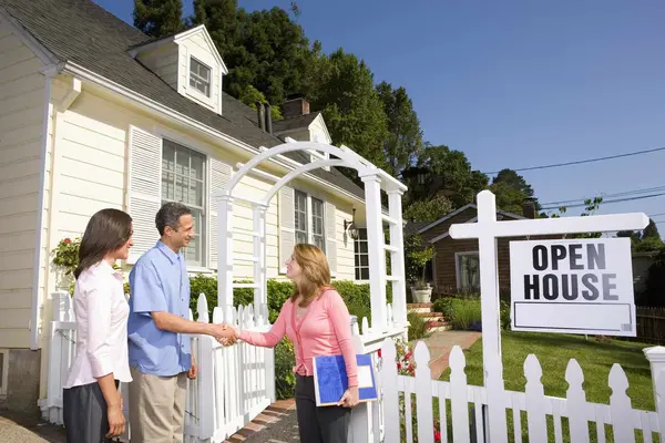 Buying Your Home - Working With a Real Estate Agent,Alex Mendel