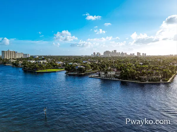 feature image of The Pros and Cons of Living in Downtown Fort Lauderdale