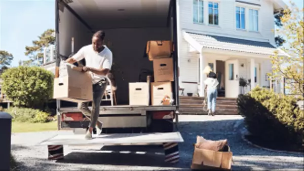 Moving? Consider These 6 Factors When Preparing Your Budget