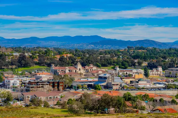 Navigating the Temecula Housing Market: Essential Red Flags for First-Time Homebuyers,Paige Hardy Hill