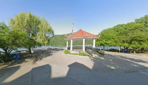 Discover Cold Spring, NY: A Quaint Village with Rich History and Scenic Beauty