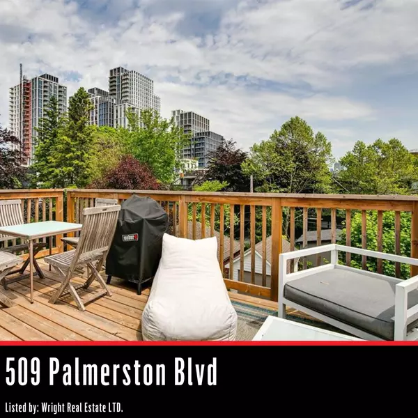 Palmerston-Little Italy: Toronto quadplex in a century home