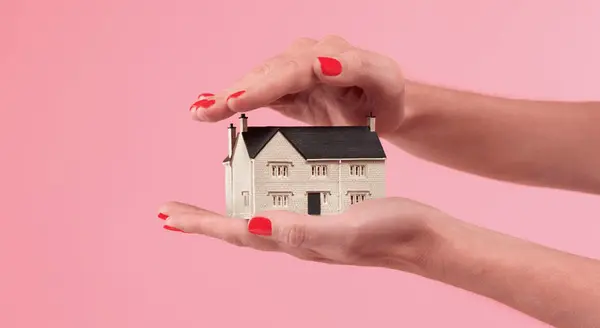 Foreclosure Wave Unlikely in the Near Future,James Lynch