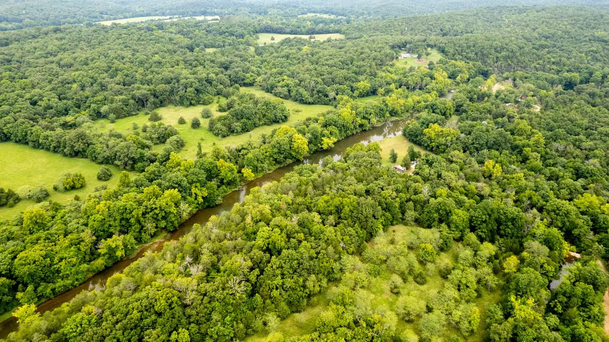 Land in Hardy Arkansas001
