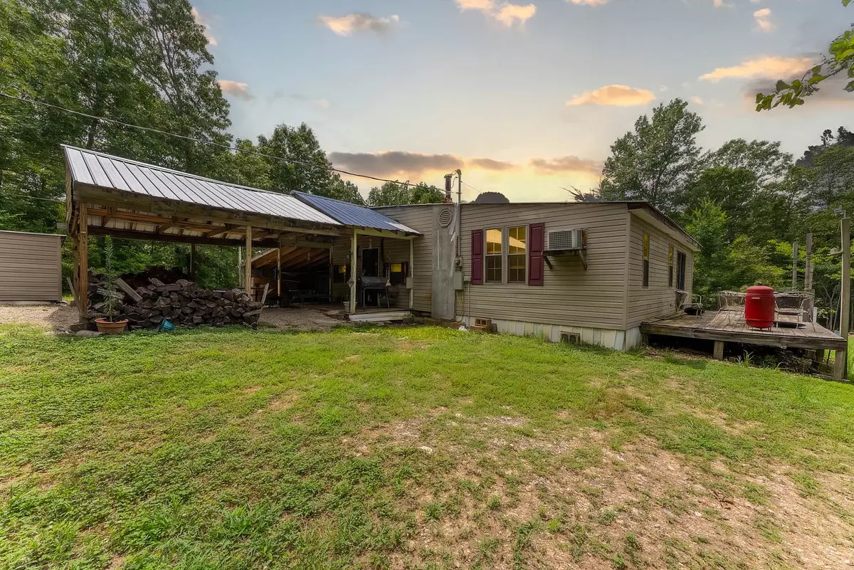 Home on land 000