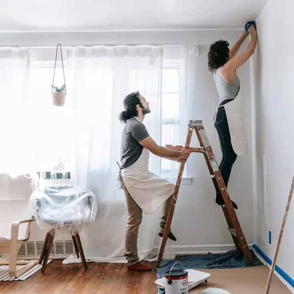 PAINT COLOUR RECOMMENDATION WHEN SELLING,Tish Schobourgh