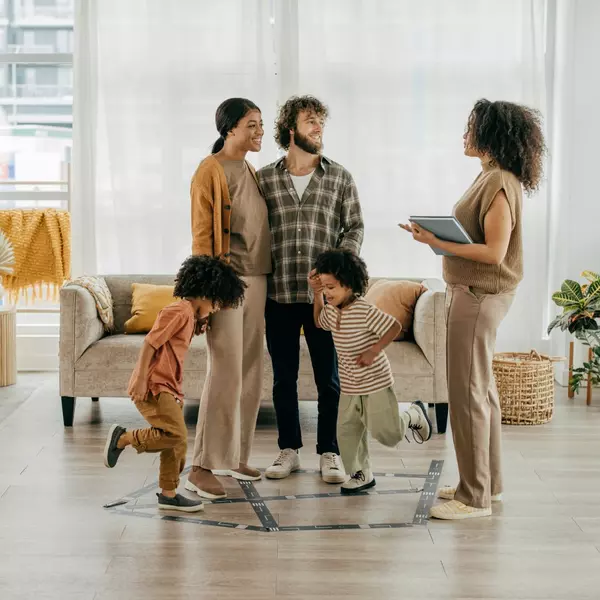WHAT TO LOOK OUT FOR WHEN HOME SHOPPING,Tish Schobourgh