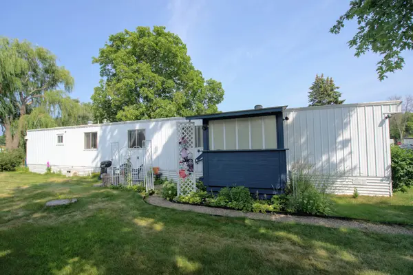Price Reduced! Shoreview Mobile Home,Chuck Carstensen