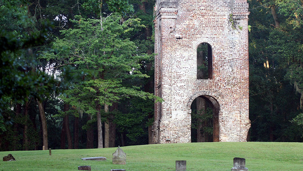 the church ruins of colonial dorchester state historic site