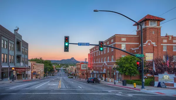 feature image of Prescott, Arizona: A Rich Tapestry of History, Culture, and Natural Beauty