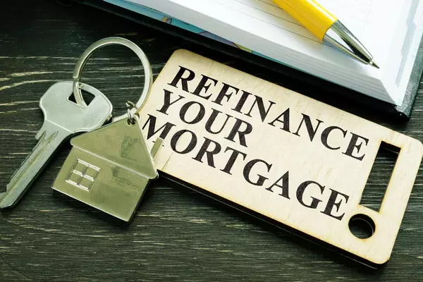 Mortgage Refinancing Made Easy,Lyndsey Johnson