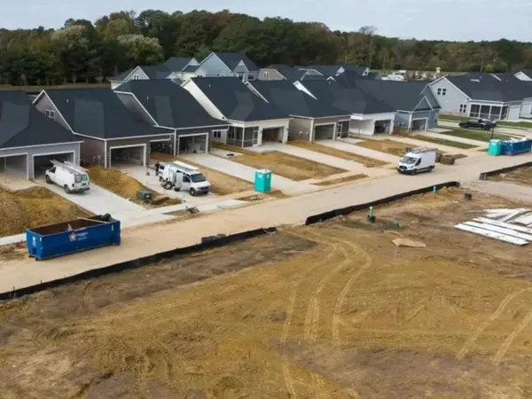 Real Estate Expert Cautions of Imminent Collapse in Housing Market Bubble,James Lynch