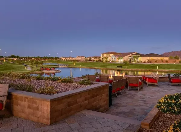 feature image of Waterston: The Ideal Neighborhood for Families, Retirees, and Young Professionals in Gilbert, AZ