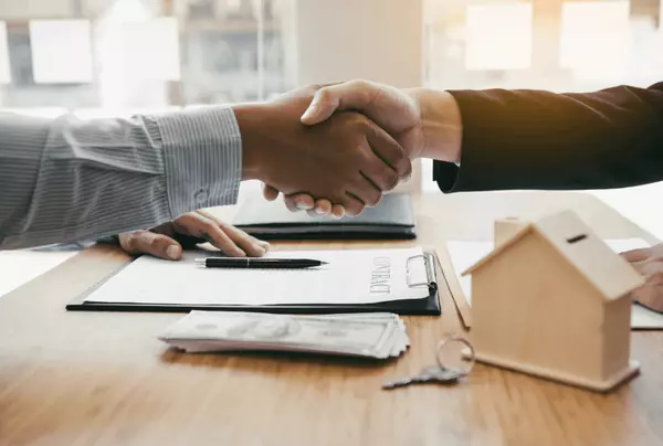 How do I negotiate offers and counteroffers?,Shana Rivers