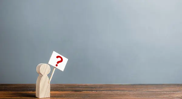 What's the Minimum Credit Score Required to Buy a House?,James Lynch
