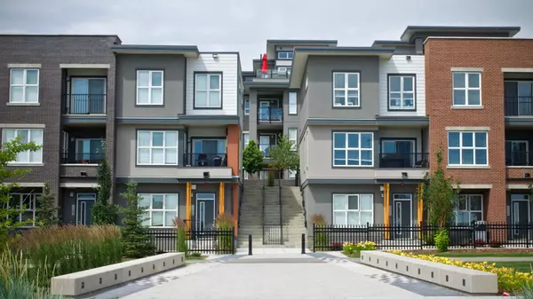Currie-Barracks-Condos
