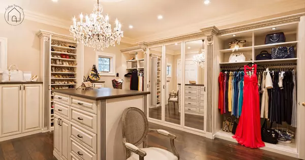 Designing a Functional Custom Closet