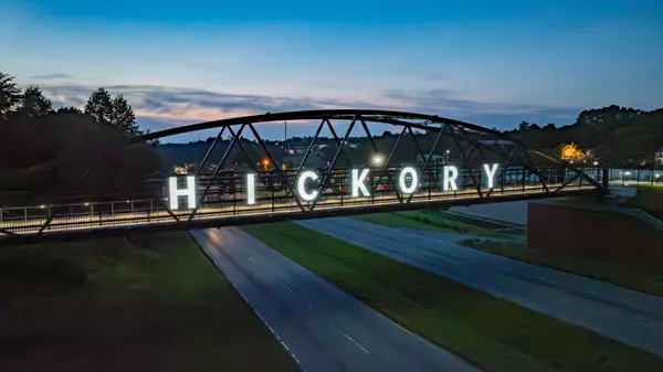 Hickory NC Aviation Walk Opens